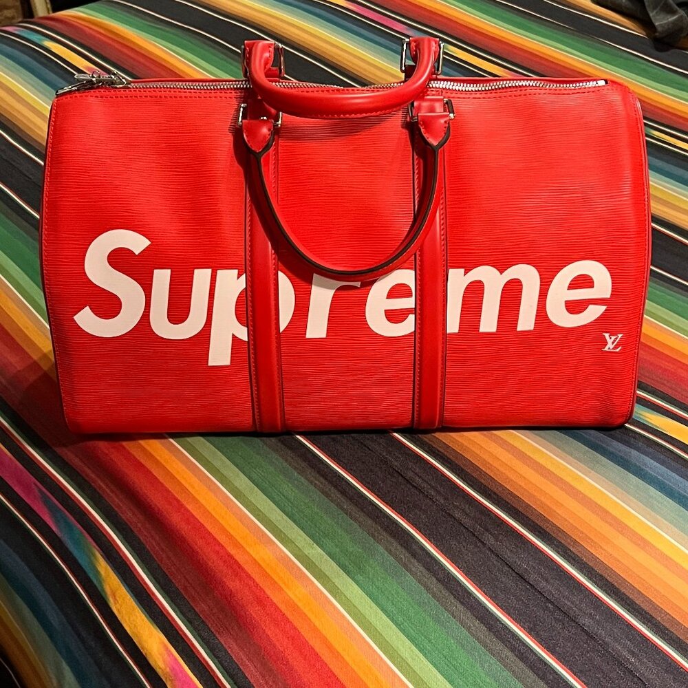 Louis Vuitton x Supreme 2017 Epi Keepall Bandouliere 45 travel bag